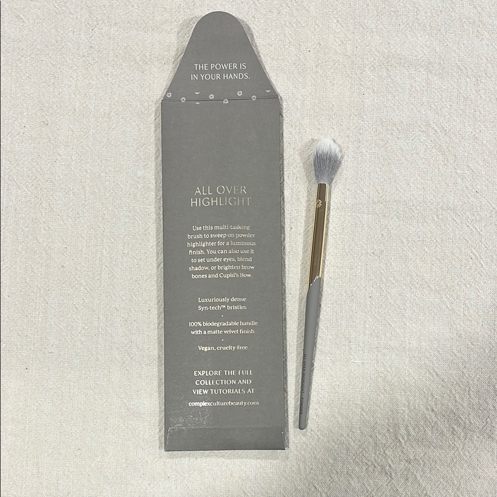 Complex Culture Highlight/Powder Brush - Picture 4 of 4
